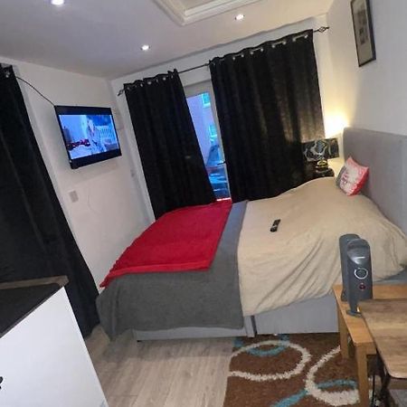Cozy Small Studio Петербург Экстерьер фото